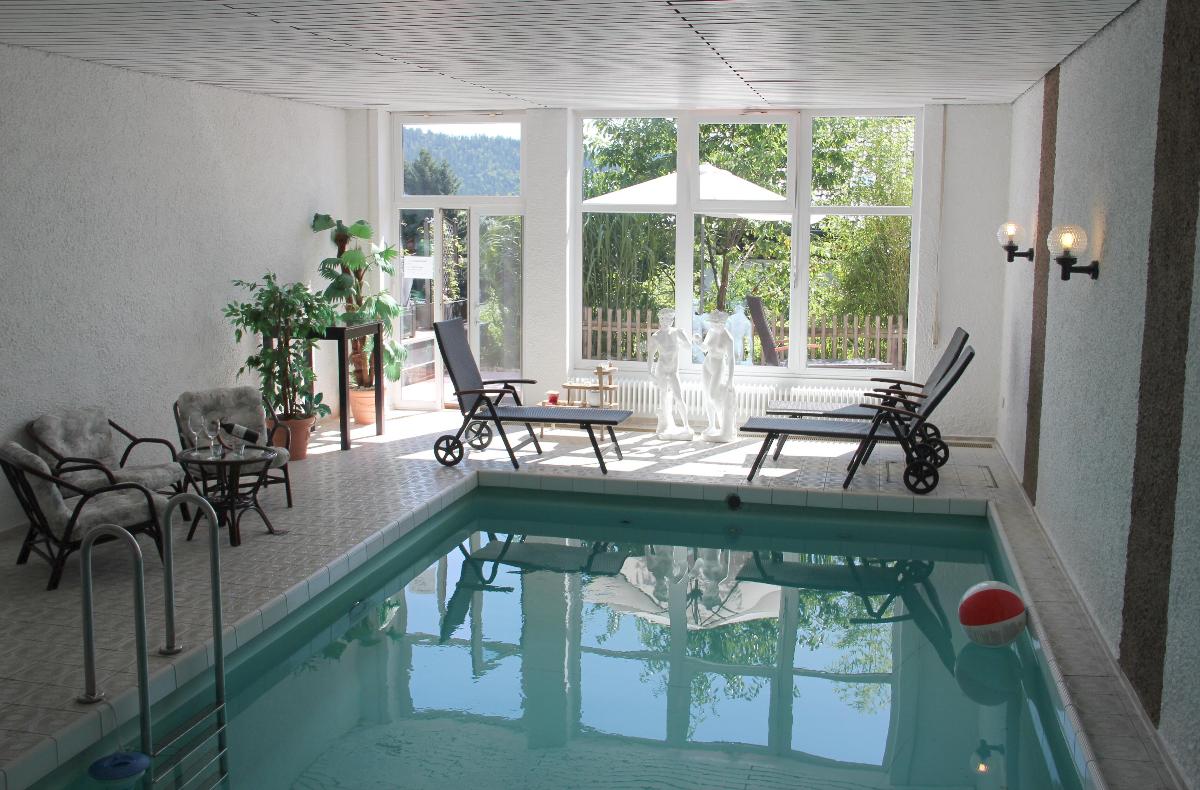 Villa Relax - Ferienwohnungen & Hallenbad & Relaxgarten in Bodenmais