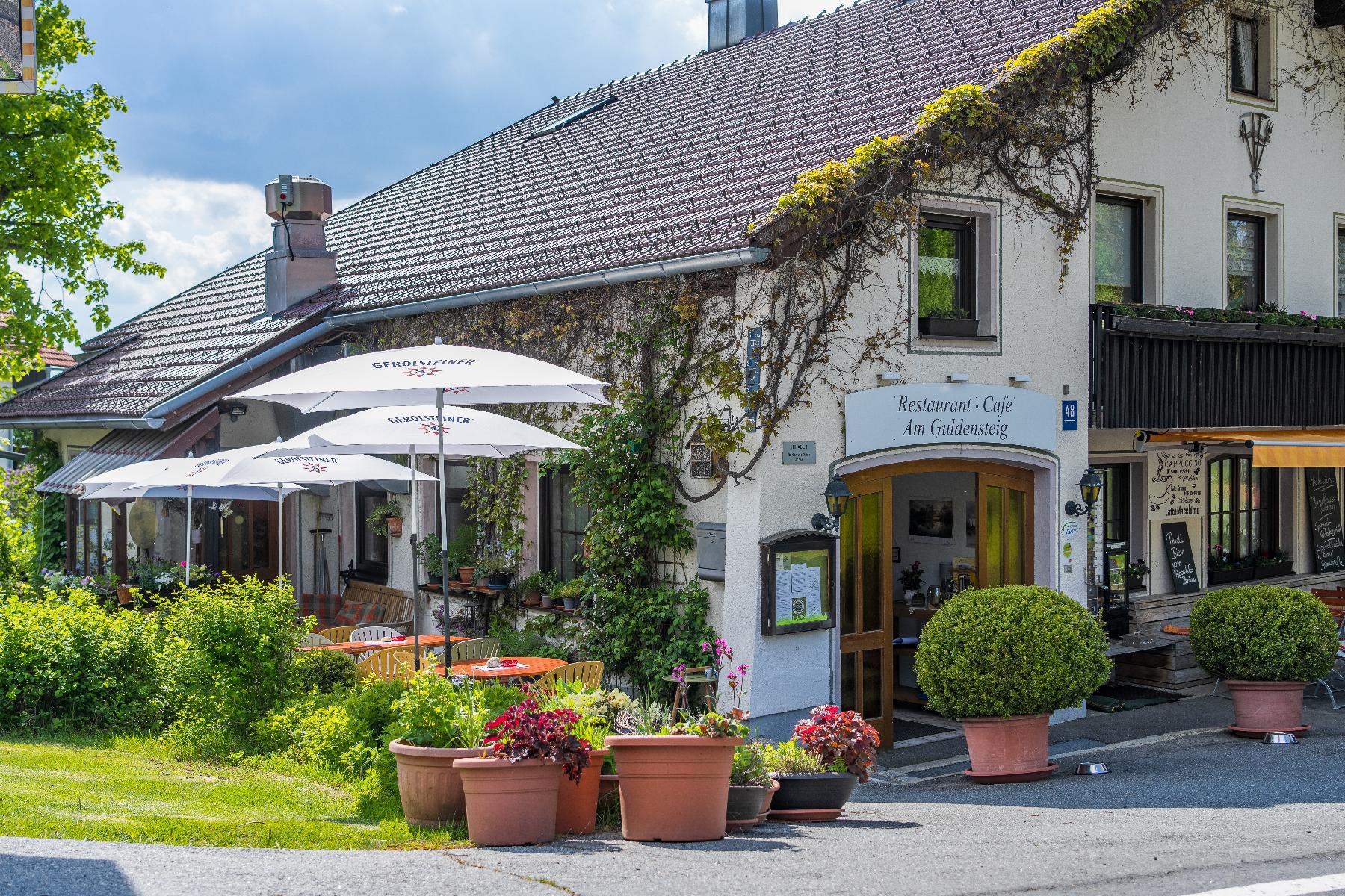 Café - Restaurant "Am Guldensteig"