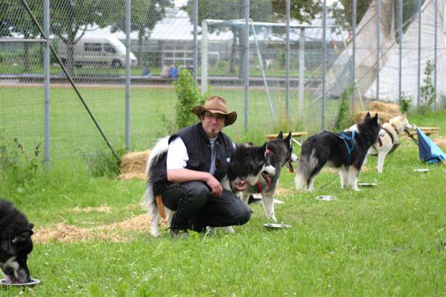 Besuche das Zuhause der Huskys
