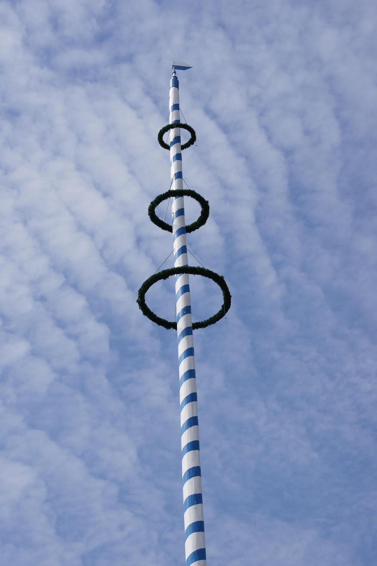 Maibaumaufstellen Stadt Grafenau