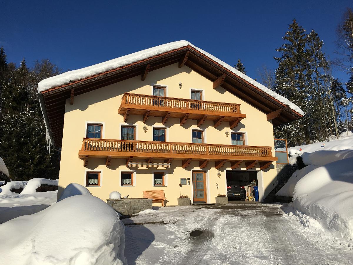 Haus Peschl  in Neureichenau