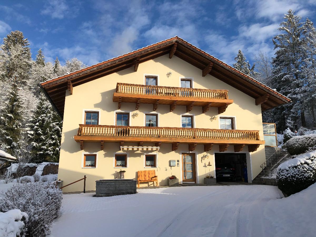 Haus Peschl  in Neureichenau