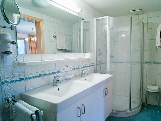 Gutsgasthof Frath  in Drachselsried