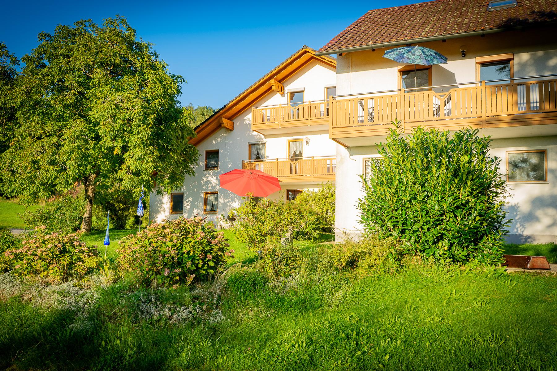 Ferienwohnungen Bauer – Auszeit mit Ausblick in Zenting