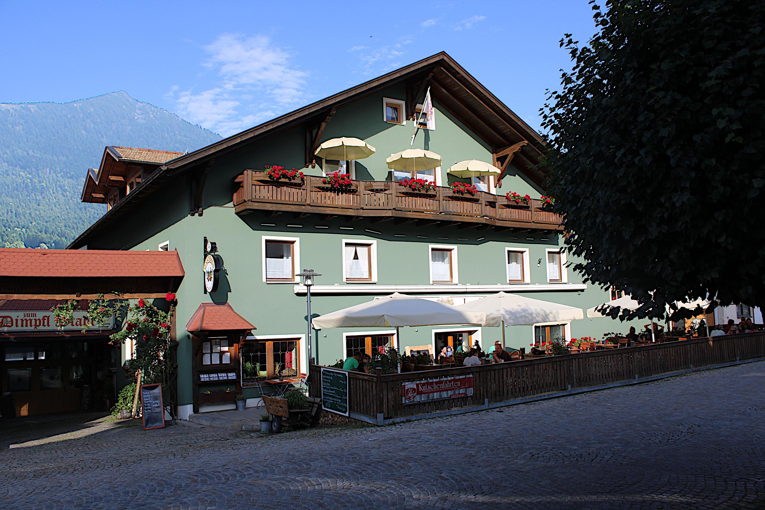 Bayerische Gastwirtschaft Dimpfl-Stadl in Lam
