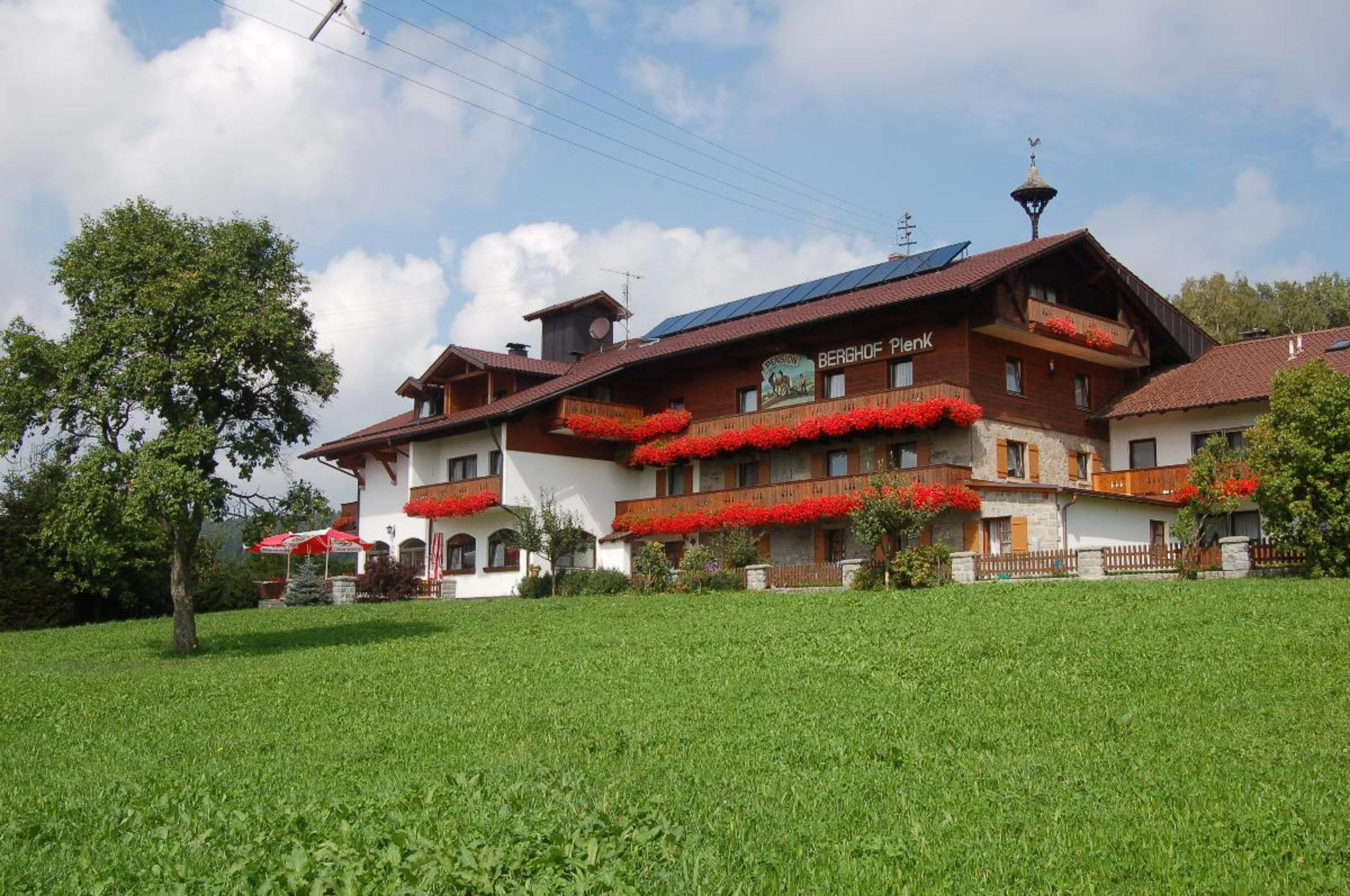 Berghof Plenk Pension und Ferienwohnungen in Bischofsmais