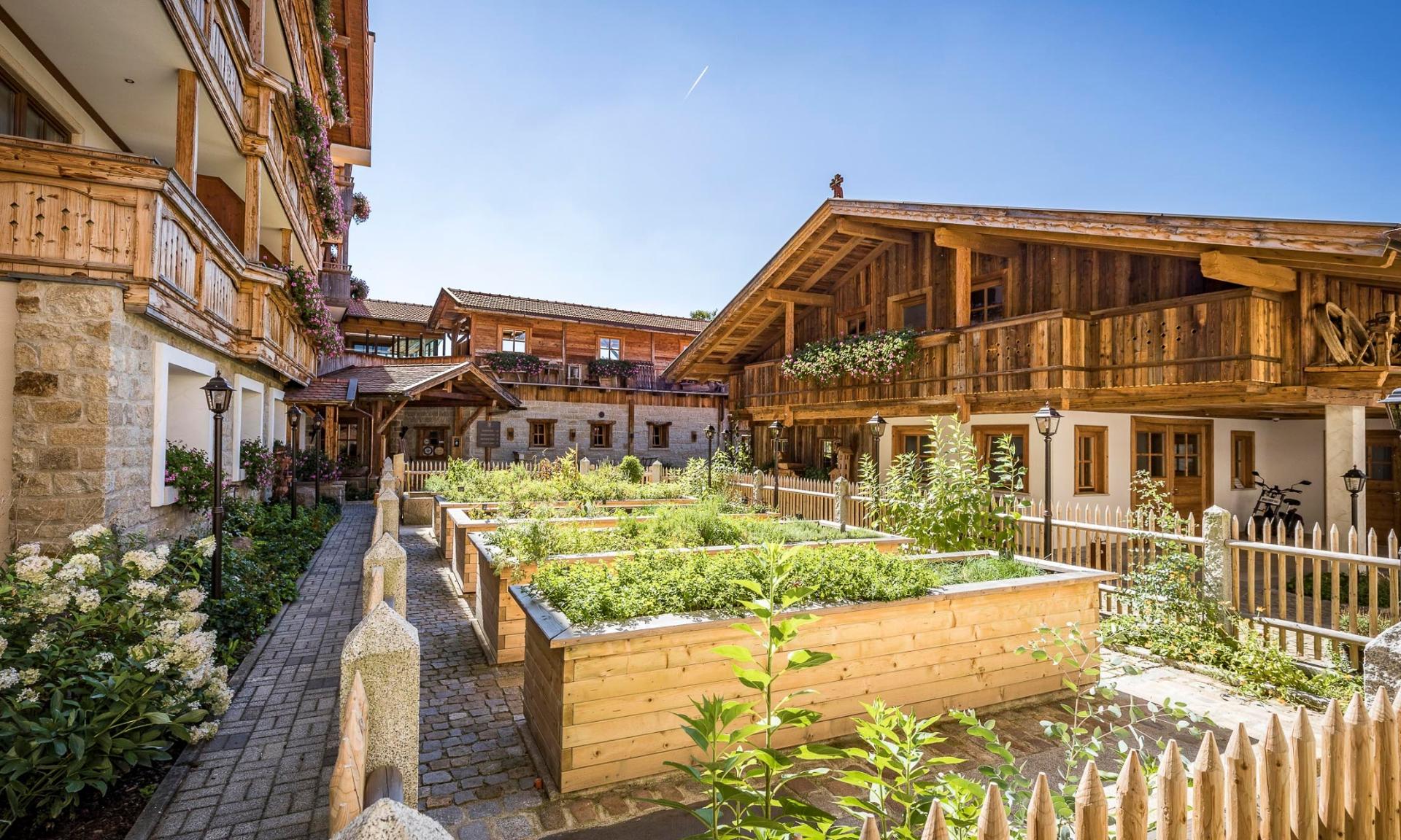 Natur- Wohlfühlhotel Brunner Hof OHG in Arnschwang