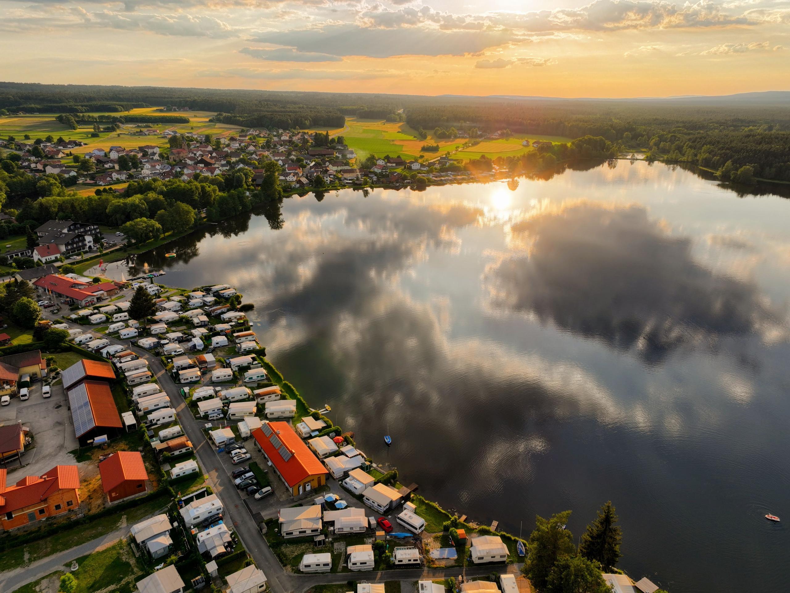 Seecampingpark Neubäu am See in Roding