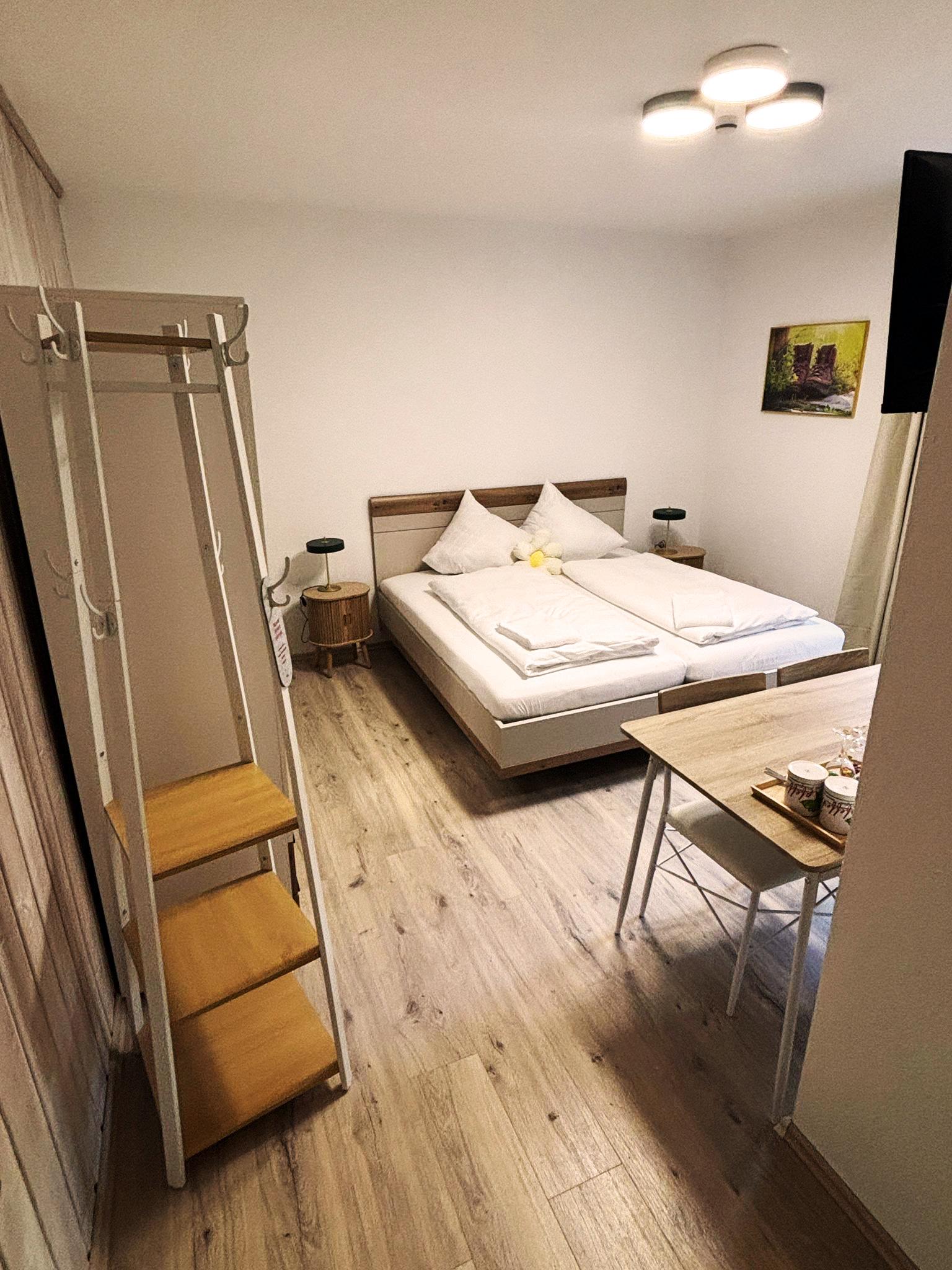 pfefferHÄUSL in Regen