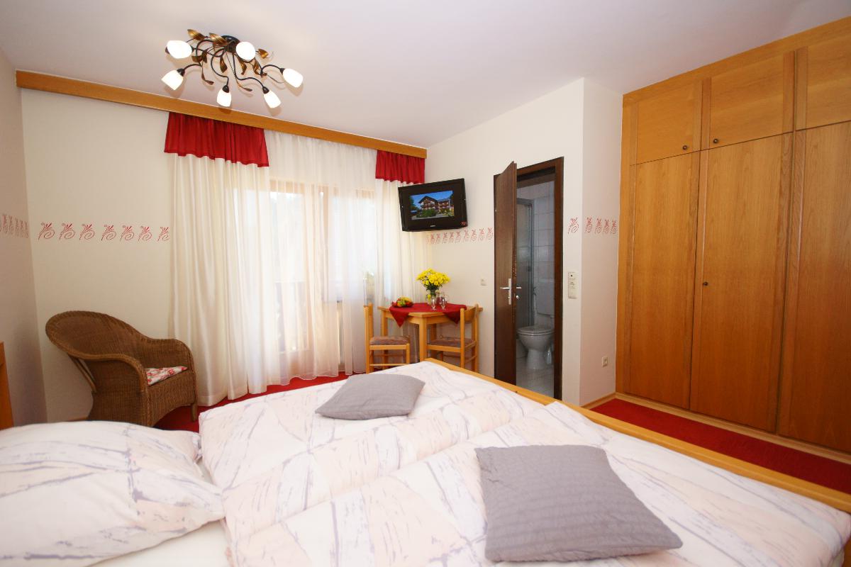 Landhotel Neuhof in Zenting