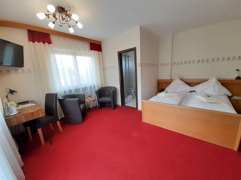Landhotel Neuhof in Zenting