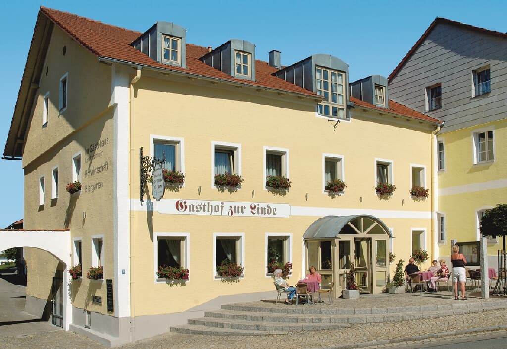 Hotel-Gasthof Zur Linde in Neukirchen b.hl.Blut