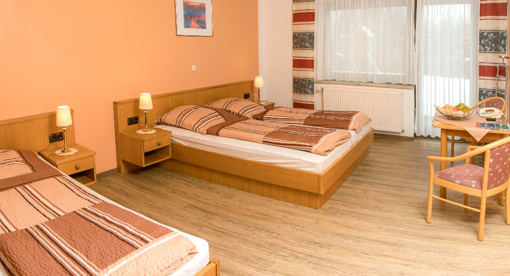 Gäste- & Appartementhaus Weber - Gästezimmer in Arrach