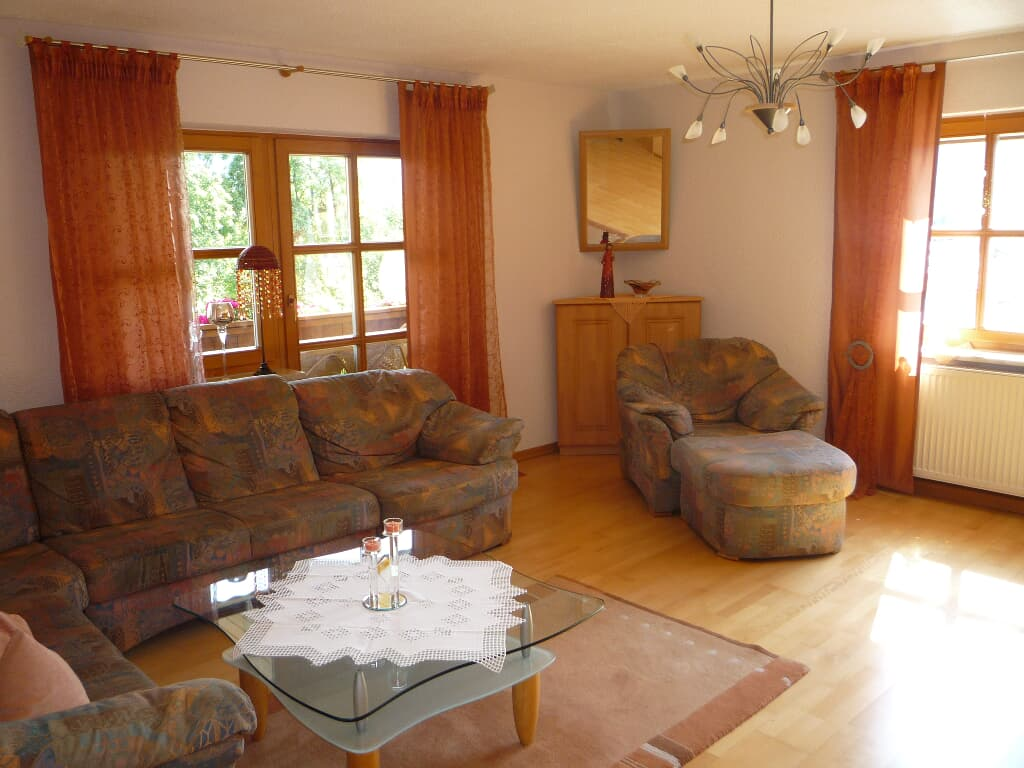 Gäste-und Ferienhaus Hatzinger in Arrach