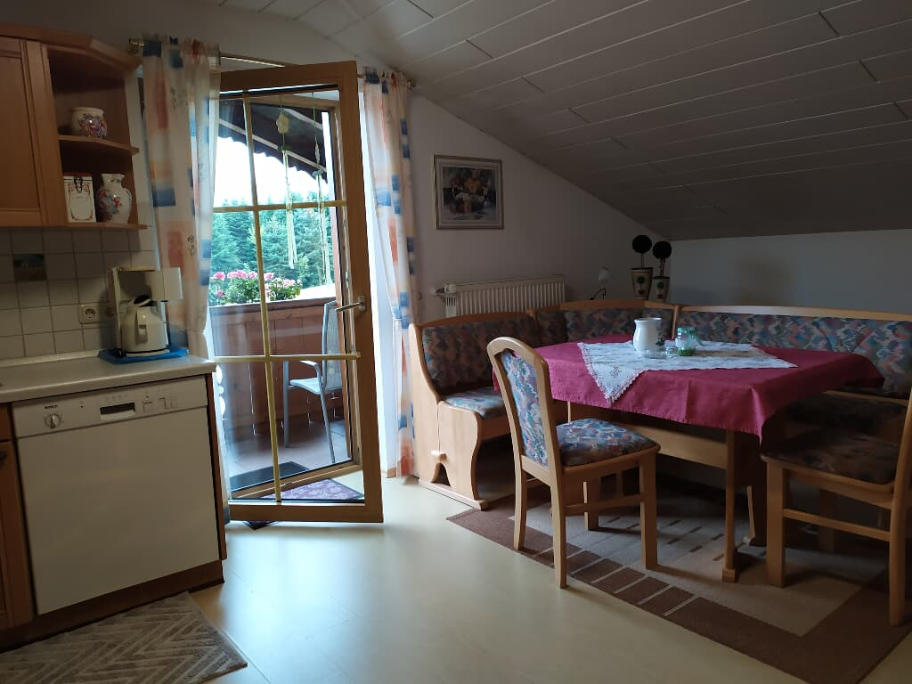 Sauer Renate in Arrach