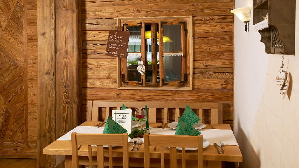 Gasthof Zum Wirt / Ferienwohnung Hohenbogenblick in Neukirchen b.hl.Blut