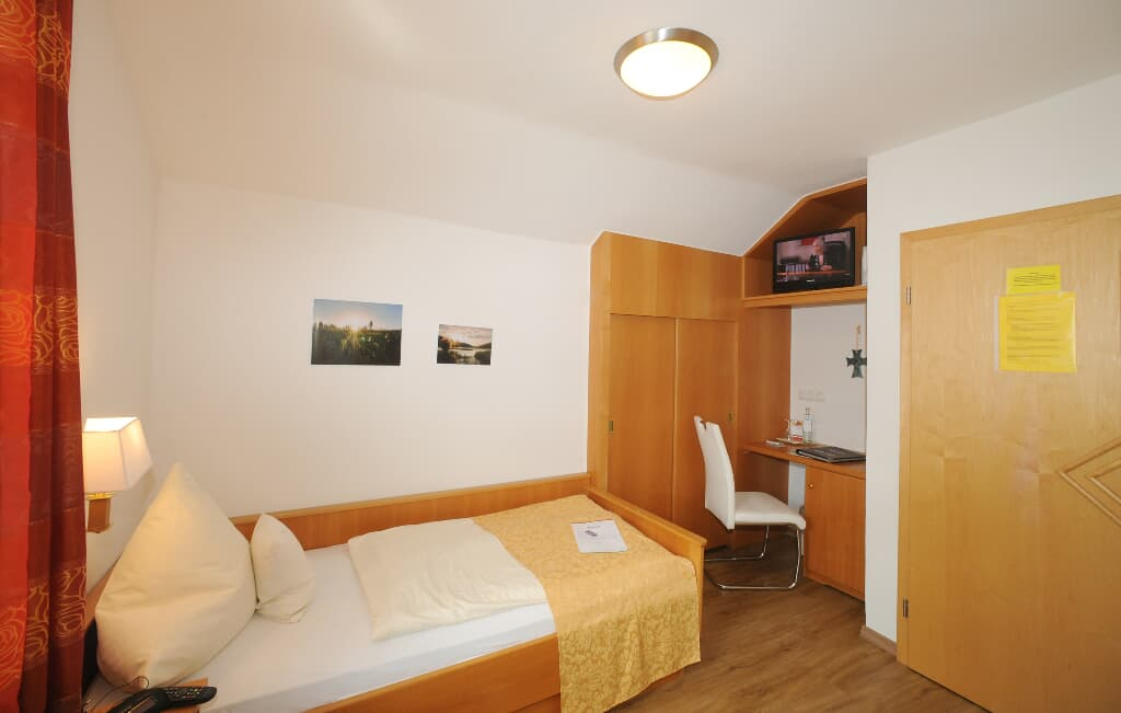 Wander & Aktivhotel Rösslwirt – WALD. GENUSS. HEIMAT-