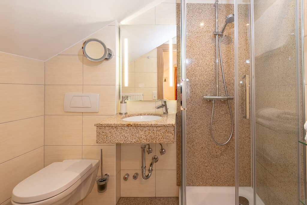 Wander & Aktivhotel Rösslwirt – WALD. GENUSS. HEIMAT-