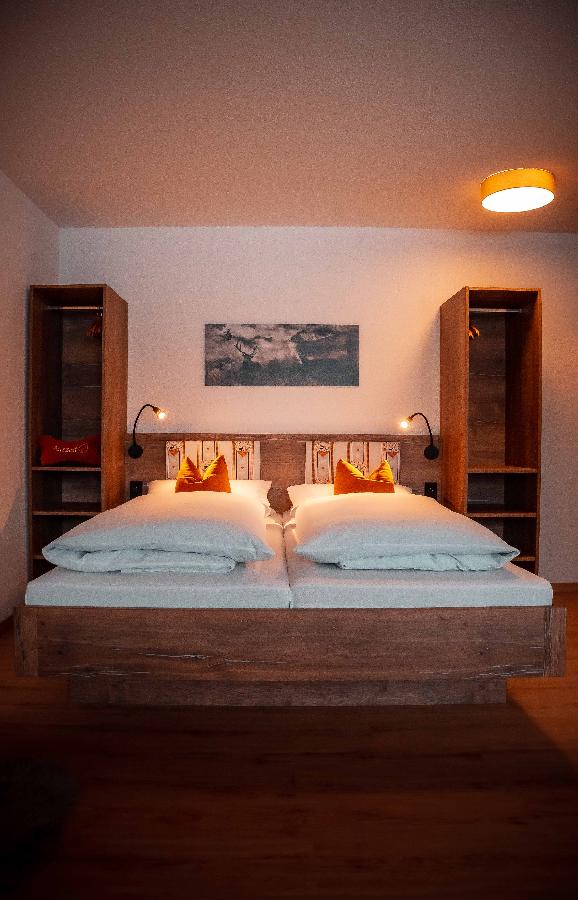 Gasthof Zum Wirt / Ferienwohnung Hohenbogenblick in Neukirchen b.hl.Blut