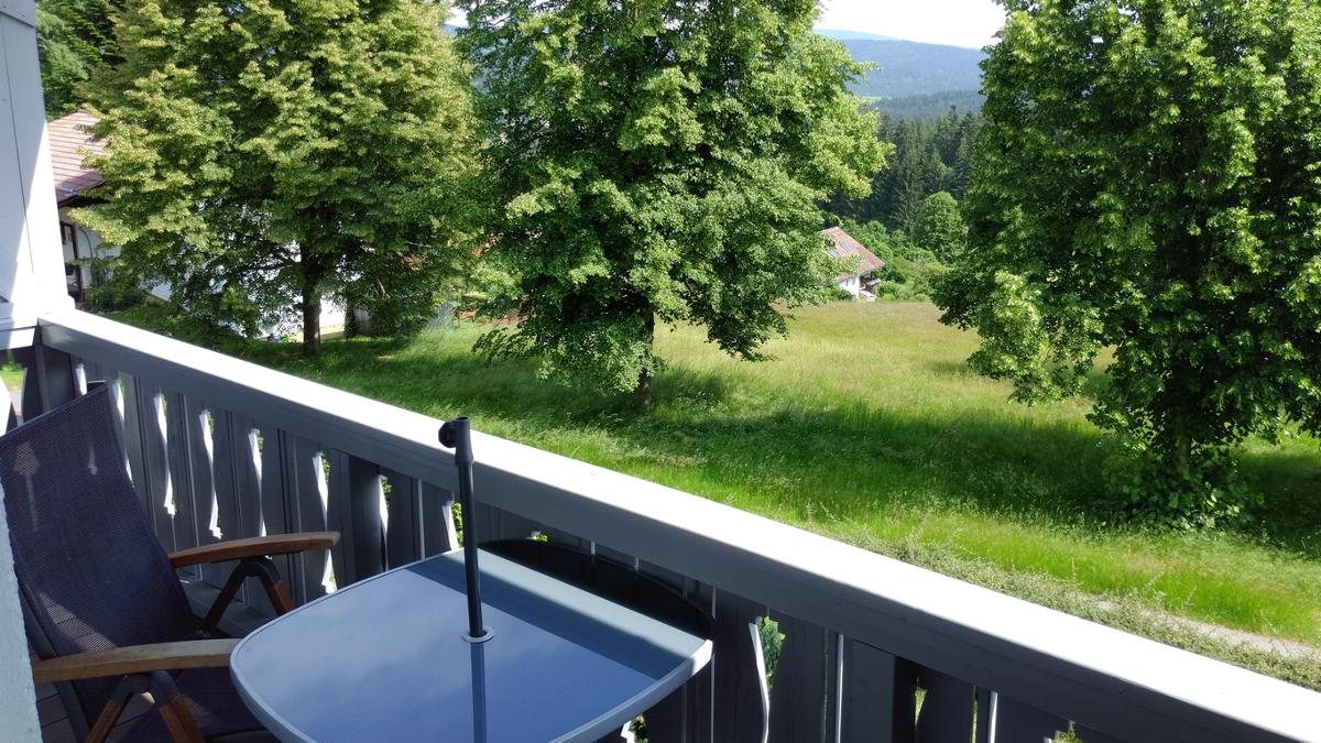 Suit‘ & Frühstück Zum Latschen (Nur Erwachsene/Adults Only, Netflix) in Mauth
