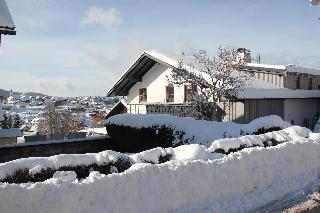 Villa Relax - Ferienwohnungen & Hallenbad & Relaxgarten in Bodenmais