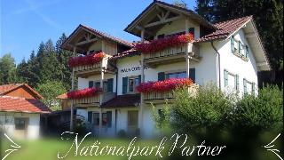 Ferienhaus Corinna / Ferienwohnungen in Kirchdorf i. Wald