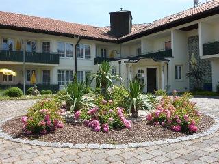 Kurpension und Appartementhof Waldfrieden  in Bad Füssing