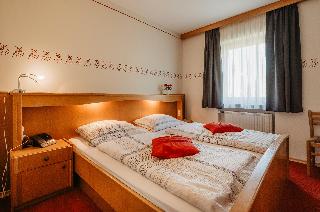 Landhotel Neuhof in Zenting