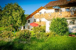 Ferienwohnungen Bauer – Auszeit mit Ausblick in Zenting
