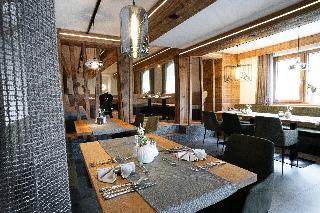Wohlfühlhotel zur Post in Langdorf
