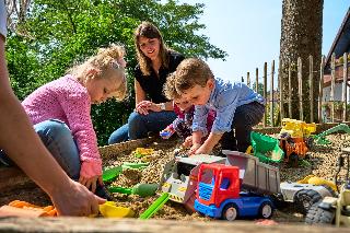 Kinderparadies + Bio-Bauernhof in Schönberg