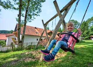 Kinderparadies + Bio-Bauernhof in Schönberg