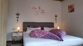 Steinbeißer Ursula in Arrach