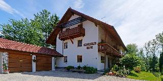 Appartements Mayerhofer Haus Inge und Maximilian in Bad Füssing