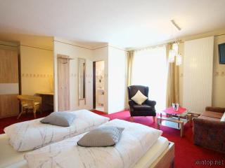 Landhotel Neuhof in Zenting