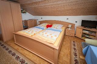 Ferienwohnungen Schrank Christa in Grafenau