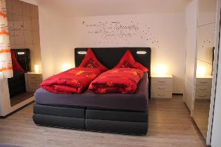 Villa Relax - Ferienwohnungen & Hallenbad & Relaxgarten in Bodenmais