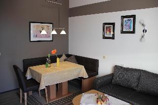 Villa Relax - Ferienwohnungen & Hallenbad & Relaxgarten in Bodenmais