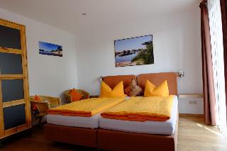 Pension zum Donauufer in Bogen
