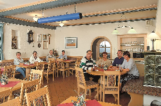Hotel-Gasthof Zur Linde in Neukirchen b.hl.Blut