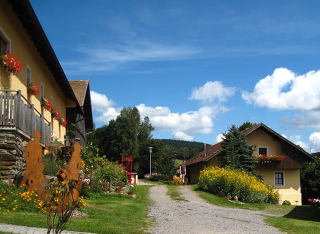 Huisnhof in Arrach