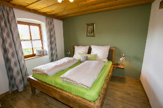 Huisnhof in Arrach