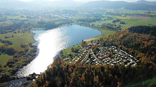 Ferienpark Perlsee Ferienhäuser, Camping, Mobilheime in Waldmünchen