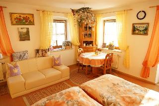 Haus am Waldrand - Ferienwohnung Augustin in Grafenau