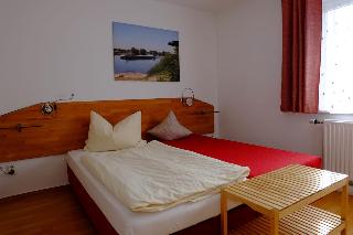 Pension zum Donauufer in Bogen